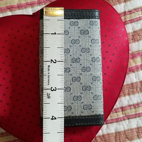 Vintage Gucci Key Holder- Authentic - Picture 11 of 16